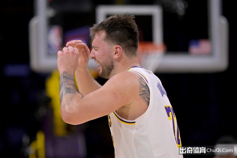 家门口创富,捷径,脱贫村携手,QianYi,Sports,千亿体育,体育直播,体育赛事,APP下载,官方网地址