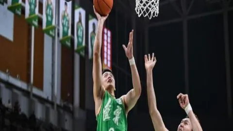 逃脱永恒的恐怖深渊，畅游持续的科幻恐怖沉浸之旅！